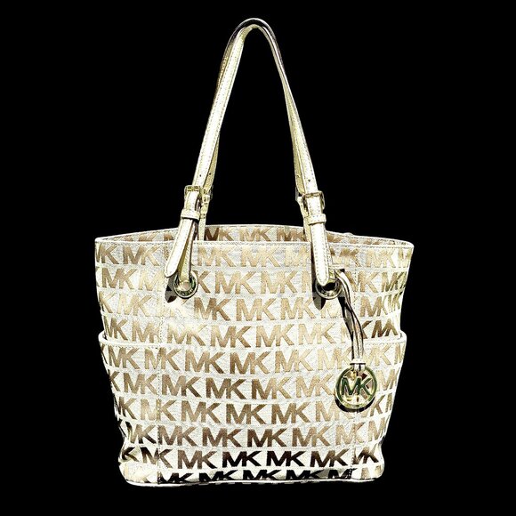 Michael Kors Jet Set Tote - Picture 1 of 9